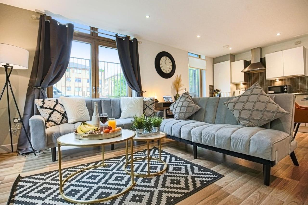 Campbell Park Apartment - City Centre - Free Parking, Balcony, Super-Fast Wifi And Smart Tv With Netflix By Yoko Property Milton Keynes Exterior foto